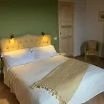 L'antica Cisterna فندق مبيت وإفطار تْشيرتالدو